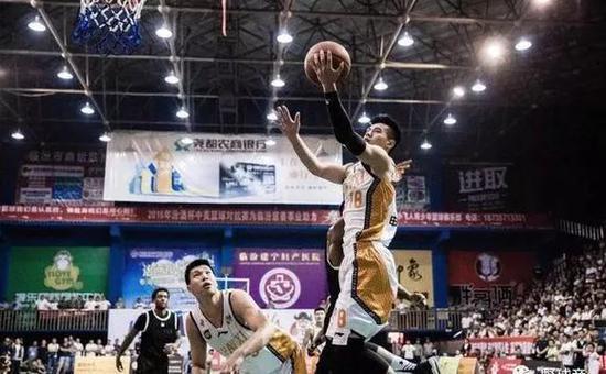 为什么智慧体育能帮助篮球教练更好地指导球员_1